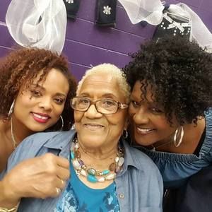 Meet your Posher, Lyn